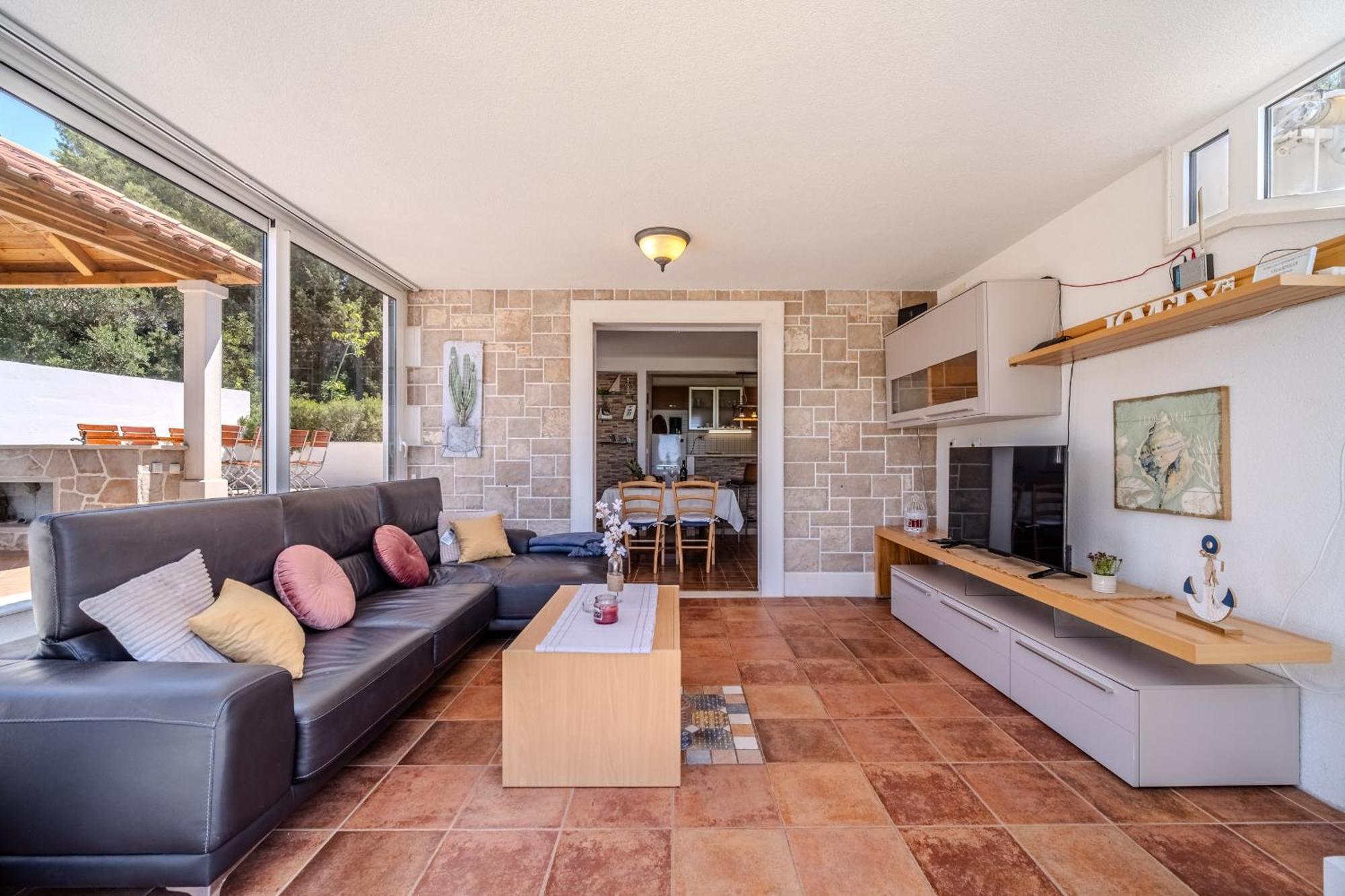 Villa Julia With Heated Pool, Ideal For Large Groups Milna  Exterior foto